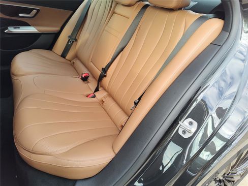 New 2026 Mercedes-Benz E 350 4MATIC Sedan image 14