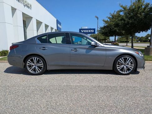 Used 2018 INFINITI Q50 Sport image 3