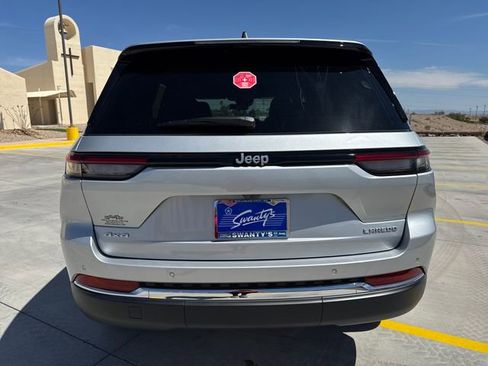 New 2025 Jeep Grand Cherokee Laredo X image 4