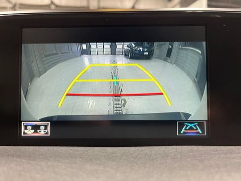 Used 2022 Lexus UX 250h w/ Premium Package AWD/4WD image 23