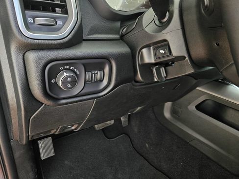 New 2026 RAM 2500 Laramie w/ Night Edition AWD/4WD image 14