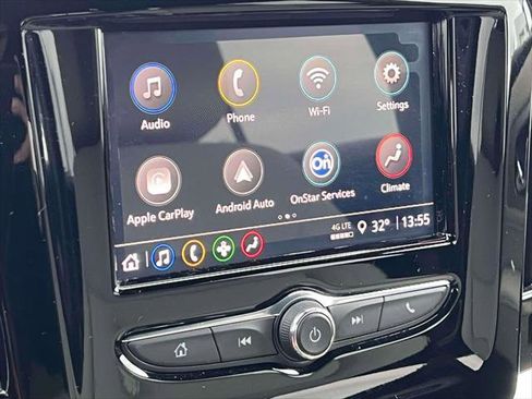 Used 2023 Chevrolet Traverse LS image 31