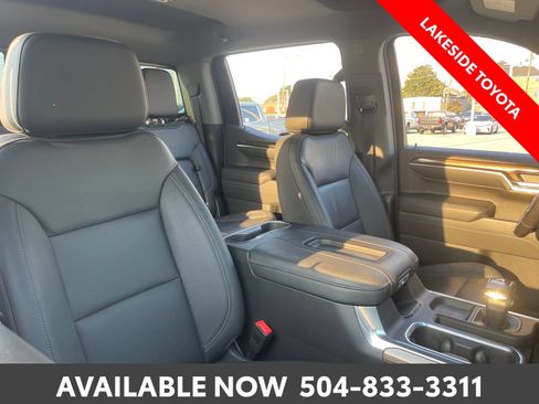 Used 2022 Chevrolet Silverado 1500 LT Trail Boss w/ LT Trail Boss Premium Package AWD/4WD image 14