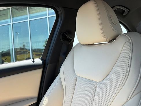 Used 2025 BMW 330i Sedan RWD image 24