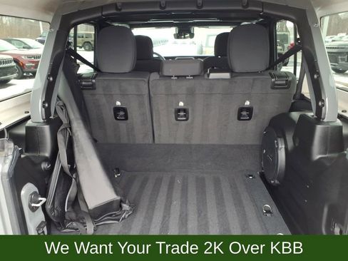 Used 2023 Jeep Wrangler Unlimited Rubicon 4xe w/ Steel Bumper Group image 16