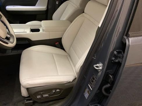 Used 2024 Hyundai Santa Fe Calligraphy image 11