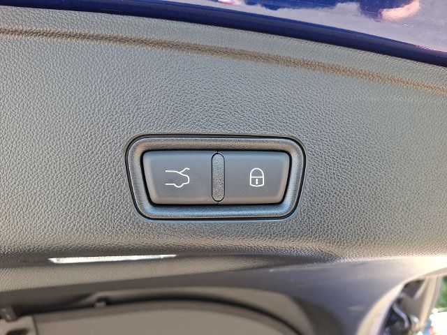 Certified 2025 Maserati Grecale Modena AWD/4WD image 52