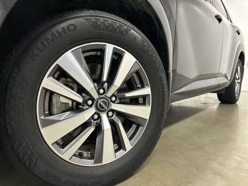 Used 2023 Nissan Pathfinder SL FWD image 29