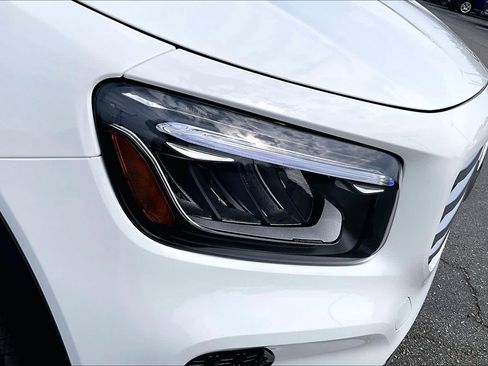 Used 2026 Mercedes-Benz GLB 250 image 28
