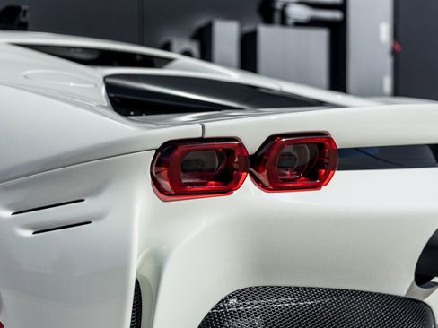 Used 2023 Ferrari SF90 Stradale image 17