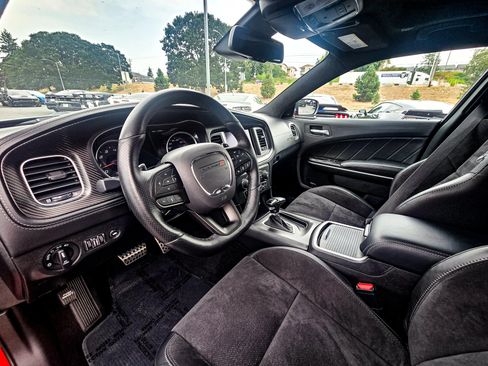 Used 2023 Dodge Charger Scat Pack w/ Dynamics Package image 9