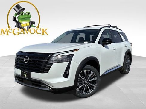 New 2026 Nissan Pathfinder Platinum image 1