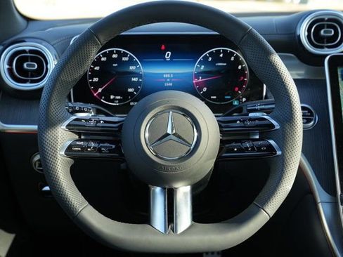 Used 2026 Mercedes-Benz GLC 300 4MATIC image 24