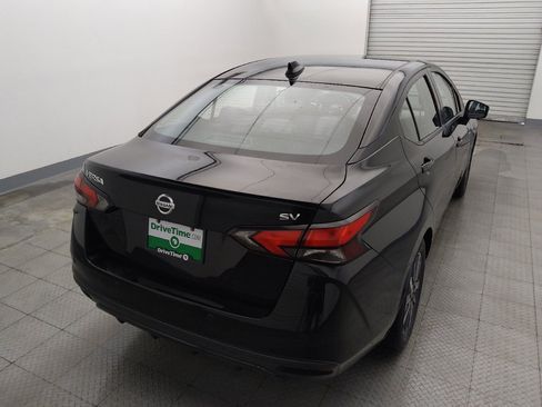 Used 2021 Nissan Versa SV FWD image 7