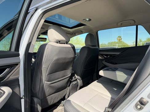 Used 2022 Subaru Outback Limited w/ Popular Package #2 image 5