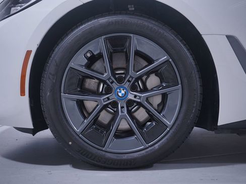 Used 2023 BMW i4 eDrive40 w/ Premium Package image 2