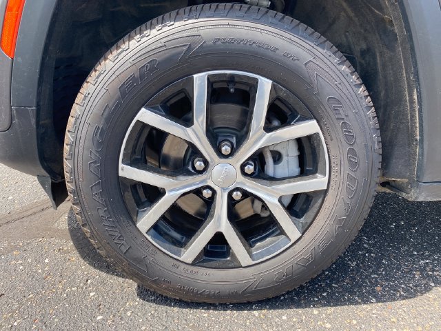Used 2024 Jeep Grand Cherokee Limited AWD/4WD image 23