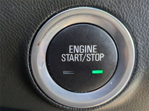 Used 2023 GMC Terrain SLT w/ Infotainment Package II image 38