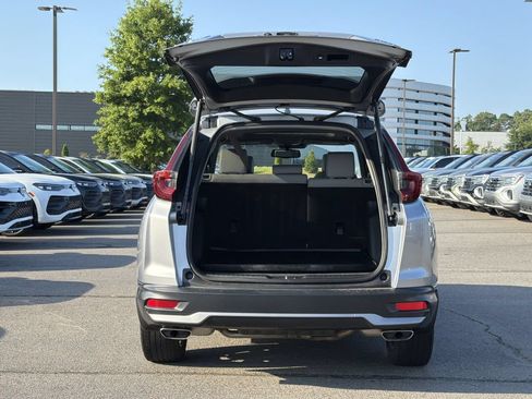 Used 2020 Honda CR-V Touring image 14