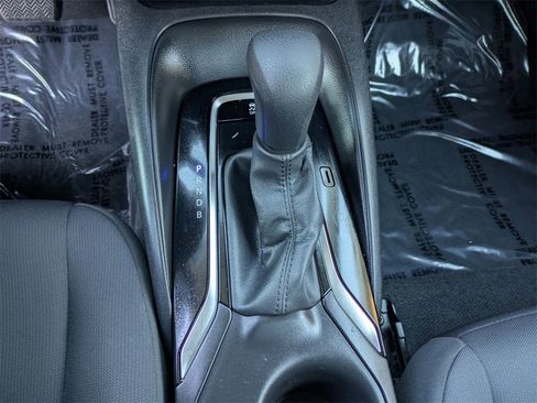 Used 2024 Toyota Corolla LE image 24