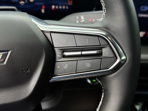 New 2025 Chevrolet Traverse LT w/ Enhanced Driving Package FWD image 19