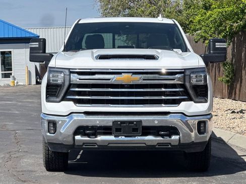 Used 2024 Chevrolet Silverado 3500 LTZ w/ LTZ Convenience Package AWD/4WD image 9