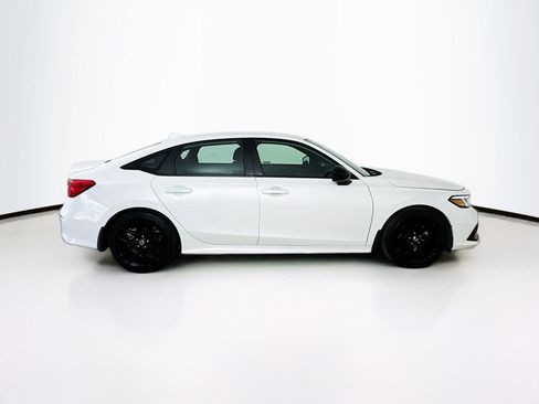 Used 2023 Honda Civic Sport image 9
