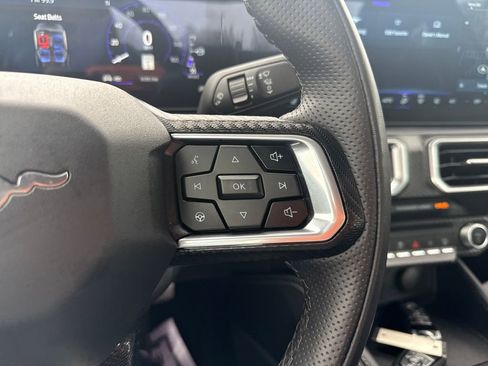 Used 2025 Ford Mustang GT Premium image 34