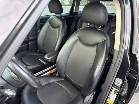 Used 2011 MINI Cooper Countryman image 13