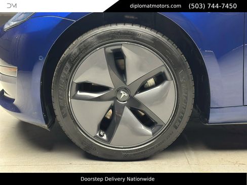 Used 2018 Tesla Model 3 Long Range image 37