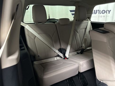 Used 2024 Ford Expedition Limited image 22