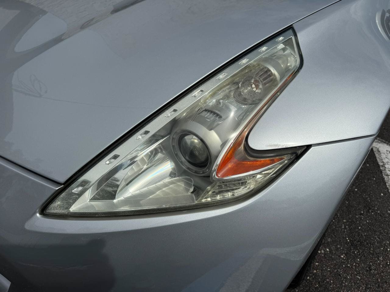 Used 2009 Nissan 370Z Touring w/ Aerodynamics Pkg RWD image 10