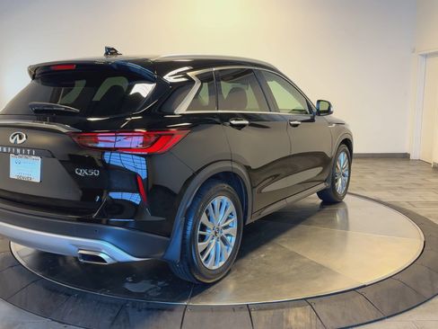 Certified 2025 INFINITI QX50 Luxe image 8