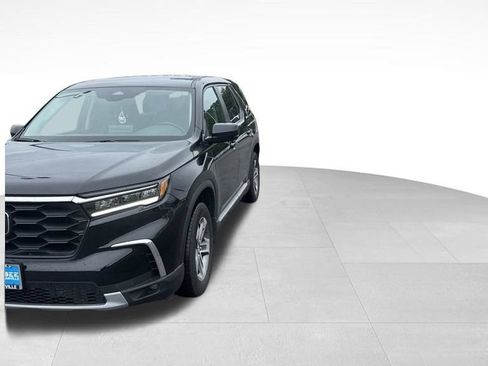 Used 2025 Honda Pilot EX-L image 16