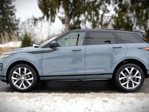 Used 2023 Land Rover Range Rover Evoque R-Dynamic SE image 8