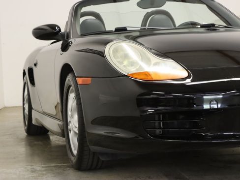 Used 2004 Porsche Boxster RWD image 9