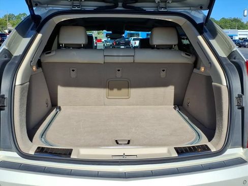 Used 2015 Cadillac SRX Luxury w/ Driver Awareness Package FWD image 22