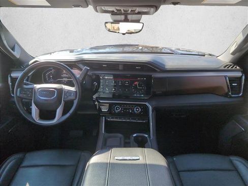 Used 2025 GMC Sierra 2500 Denali w/ Denali Reserve Package image 18