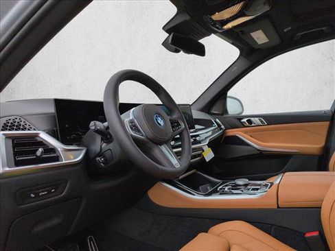 New 2026 BMW X5 xDrive50e w/ M Sport Package AWD/4WD image 3