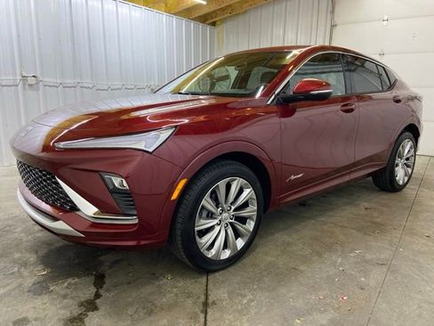 Used 2025 Buick Envista Avenir FWD image 2