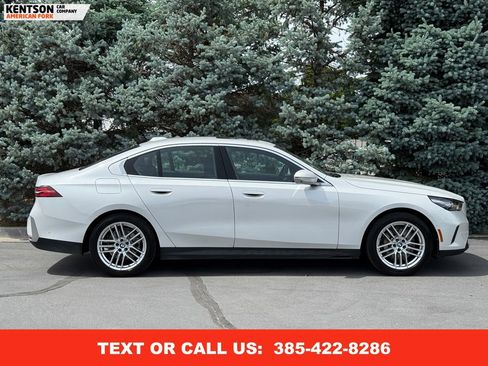 Used 2025 BMW 530i xDrive 530i xDrive image 11