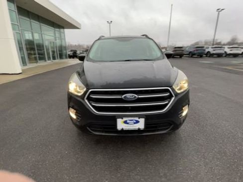 Used 2019 Ford Escape SE image 3