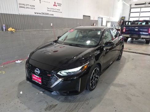 Used 2024 Nissan Sentra SR FWD image 7