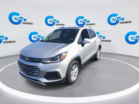 Used 2021 Chevrolet Trax LT FWD image 8