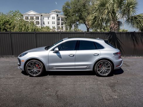 Used 2023 Porsche Macan S AWD/4WD image 30