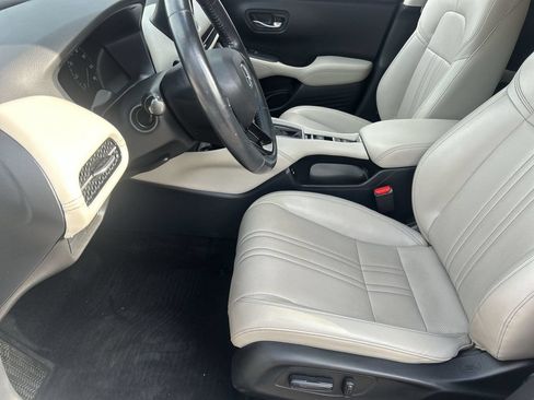 Used 2024 Honda HR-V EX-L image 16