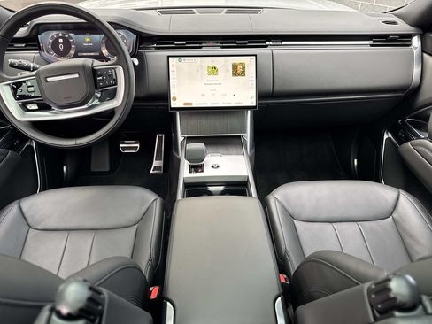 Certified 2025 Land Rover Range Rover Long Wheelbase SE AWD/4WD image 19