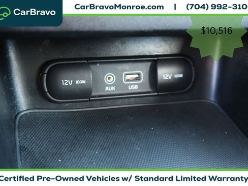 Used 2020 Kia Forte LXS FWD image 27
