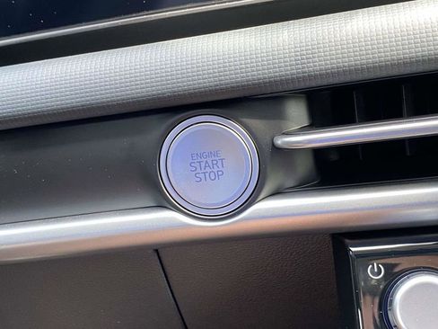 New 2026 Hyundai Tucson SEL FWD image 17