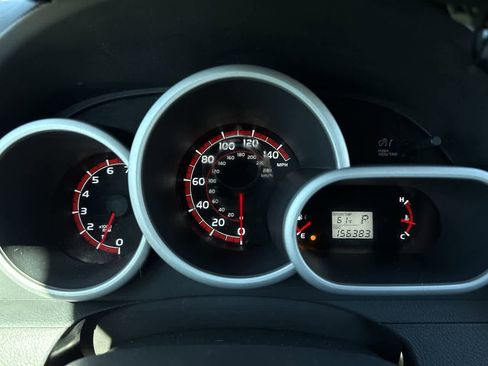 Used 2011 Toyota Matrix S image 17